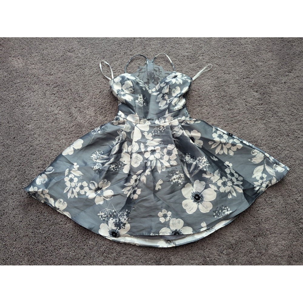 Camille‎ La Vie Dress Women Size 7/8 Sleeveless Zip Gray Floral Spaghetti Strap
